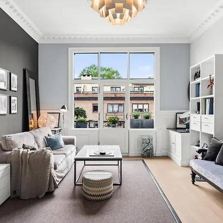 Harmonious Luxury In The Middle Of The Appartement
